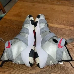 Nike LeBron Soldier 11 FlyEase Shoes in Wolf Grey/Pure Platinum/White Nike | Shoes | Nike Lebron Soldier 1 Flyease Shoes In Wolf  main image 3
